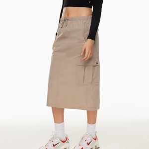 TNA Demand Cargo Skirt - TAUPE